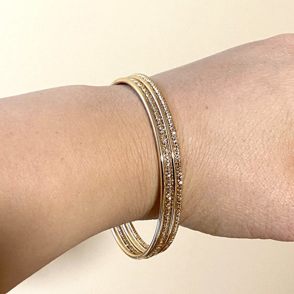 3/$10, Set of 4 Gold Color Stackable Bracelets - Picture 3 of 4